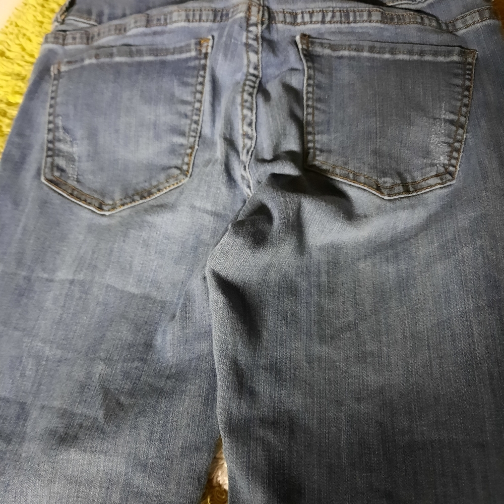 Capris - Picture 3 of 3